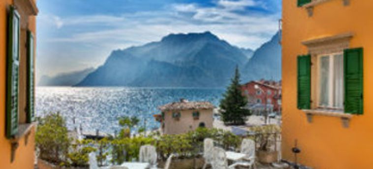 Hotel Lago Di Garda Torbole:  LAGO DE GARDA