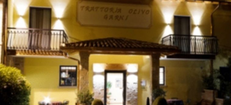 Hotel Trattoria Olivo Garnì:  LAGO DE GARDA