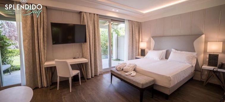 Hotel Splendido Bay Luxury Spa Resort:  LAGO DE GARDA