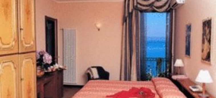 Hotel Pace Lago De Garda: Foto 