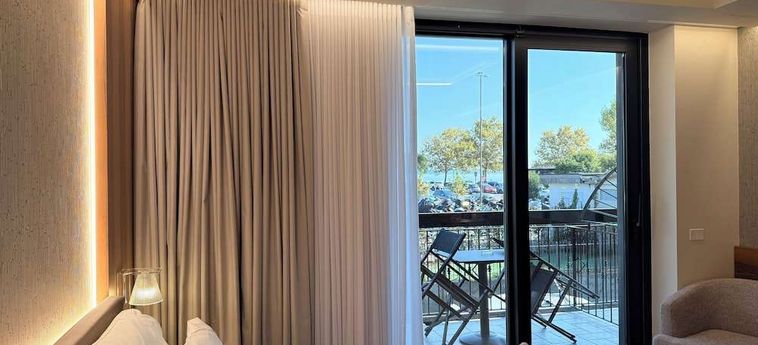 Alevic Hotel Sirmione Lago De Garda: Foto 