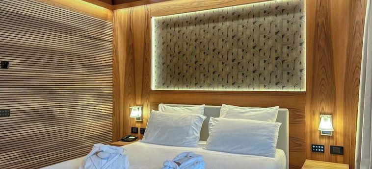 Alevic Hotel Sirmione Lago De Garda: Foto 