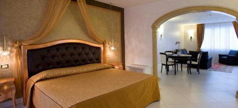 Monastero Hotel Suite & Wellness:  LAGO DE GARDA