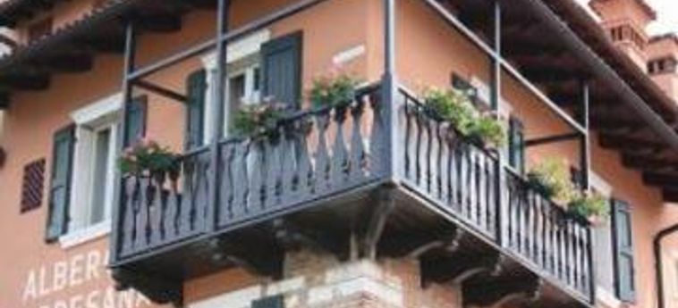 Hotel Ristorante Gardesana:  LAGO DI GARDA