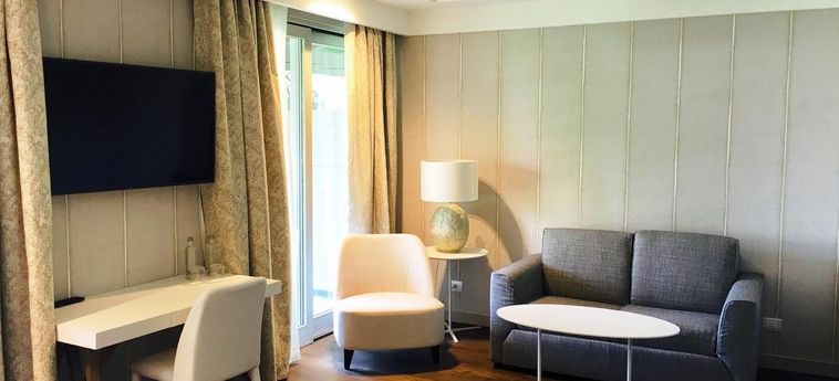 Hotel Splendido Bay Luxury Spa Resort:  LAGO DI GARDA
