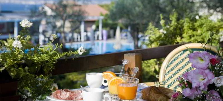 Hotel Olivi Thermae & Natural Spa:  LAGO DI GARDA