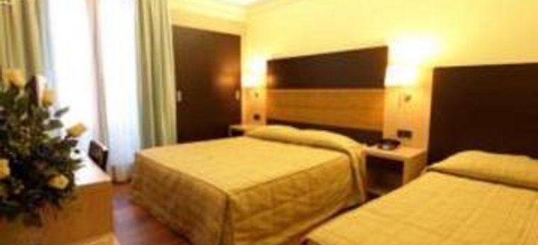 Hotel Enrichetta:  LAGO DI GARDA
