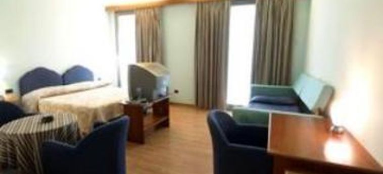 Hotel Enrichetta:  LAGO DI GARDA