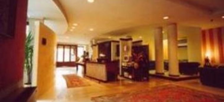 Hotel Enrichetta:  LAGO DI GARDA