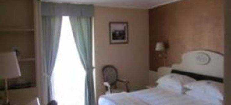 Hotel Villa Paradiso:  LAGO MAGGIORE