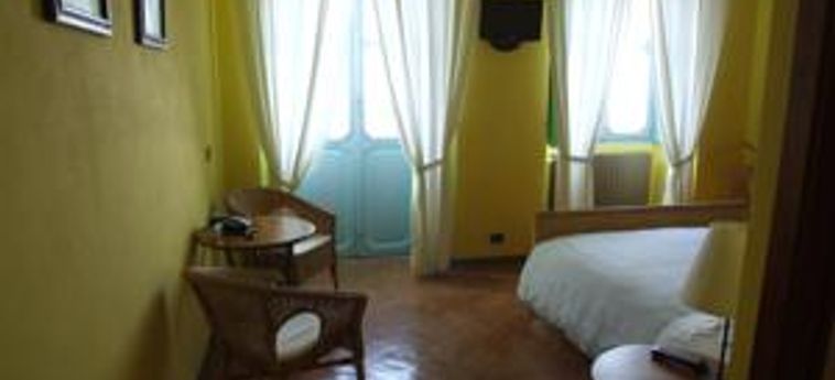 Hotel Locanda Chi Ghinn:  LAGO MAGGIORE