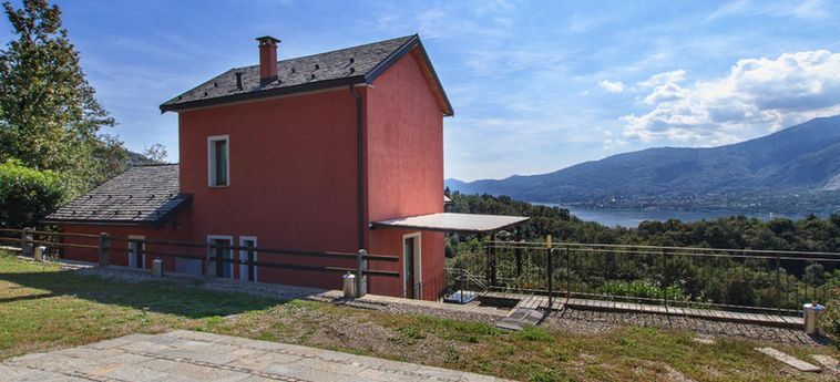 Hotel Beautiful Villa Bernardino With Pool Lago Maggiore: Foto 