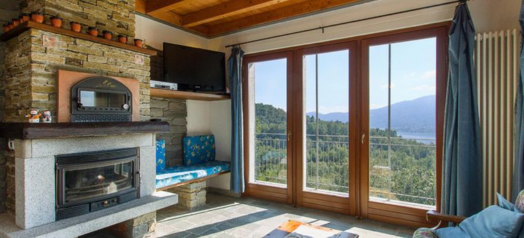 Hotel Beautiful Villa Bernardino With Pool Lago Maggiore: Foto 