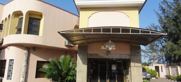 Hôtel SOLITUDE HOTEL