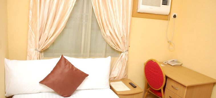 Hotel De Lawrence Court & Suites:  LAGOS