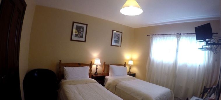 Hotel Castleview Golf Course B&b:  LAHINCH