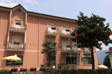 Hotel Alberello:  LAKE GARDA 