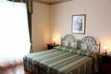 Hotel Ristorante Gardesana:  LAKE GARDA 