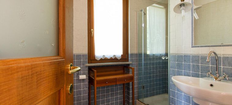 Hotel Beautiful Villa Bernardino With Pool Lake Maggiore: Photo 