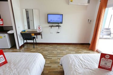 Hotel Nida Rooms Chomphu 129 Sunny Lake:  LAMPANG