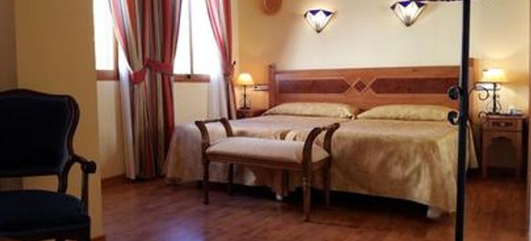 Hotel Castillo De Lanjaron Lanjaron - Granada: Foto 
