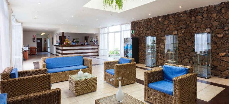 Hotel Blue Sea Apartamentos Costa Teguise Beach:  LANZAROTE - CANARIAS