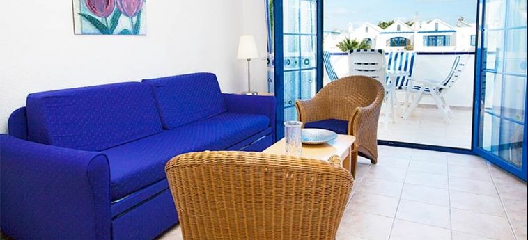 Hotel Apartamentos Cinco Plazas:  LANZAROTE - CANARY ISLANDS