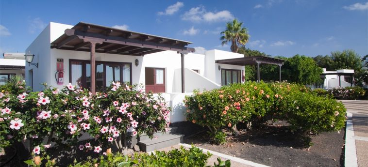 Hotel Bungalows Playa Limones:  LANZAROTE - ISOLE CANARIE