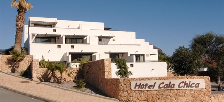 Hotel CALA CHICA