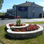 MICROTEL INN & SUITES BY WYNDHAM ALBANY AIRPORT 2 Stars