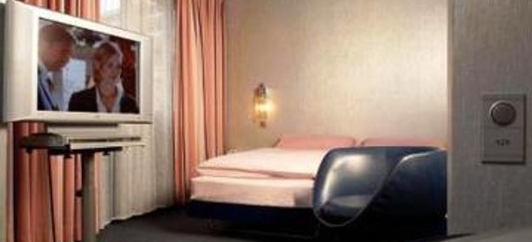 Hotel Agora Swiss Night By Fassbind:  LAUSANNE