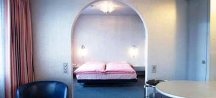 Hotel Agora Swiss Night By Fassbind:  LAUSANNE