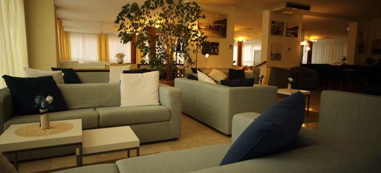 Hotel Doria:  LAVAGNA - GENOVA