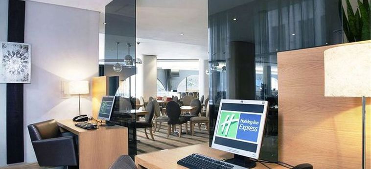 Hotel Holiday Inn Express Cape Town City Centre:  LE CAP