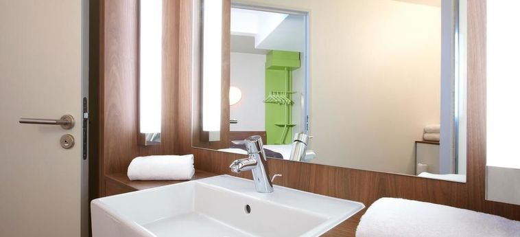 HOLIDAY INN EXPRESS LE HAVRE - CENTRE 3 Stelle
