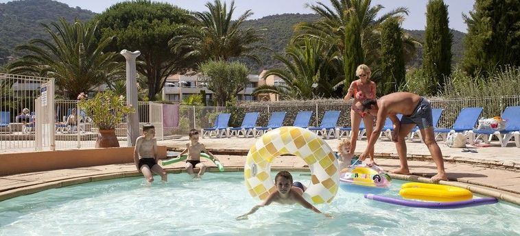 Hotel Pierre &Amp; Vacances Residence L'anse De Pramousquier Le Lavandou: Foto 
