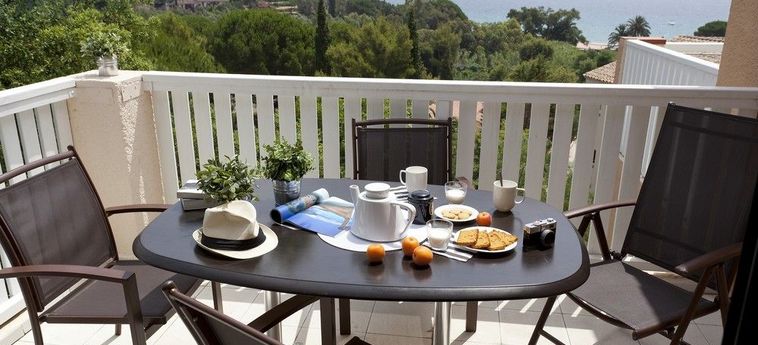Hotel Pierre &Amp; Vacances Residence L'anse De Pramousquier Le Lavandou: Foto 