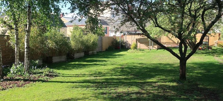 Hotel Au Jardin De L'éventail Le Mans: Foto 