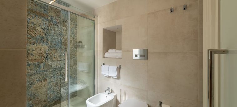 Hotel Y Arcillos Luxury Rooms:  LECCE