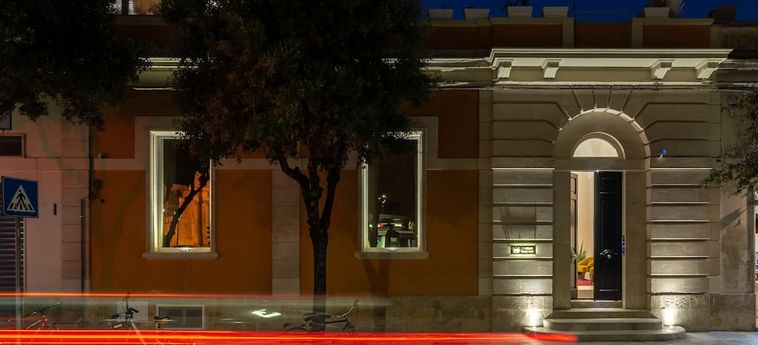 Hotel Y Arcillos Luxury Rooms:  LECCE