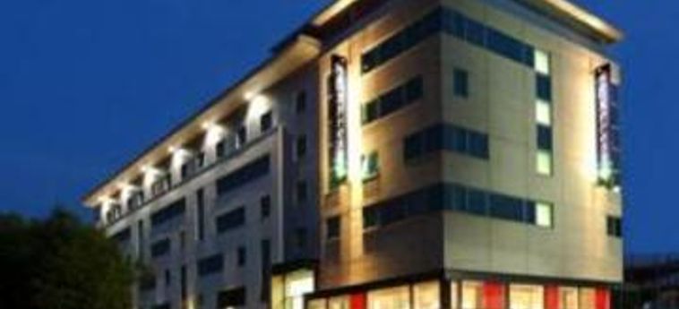 Hotel Holiday Inn Express Leeds City Centre - Armouries:  LEEDS
