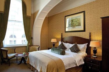 Hotel Quebecs:  LEEDS