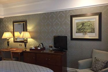 Hotel Quebecs:  LEEDS