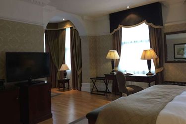 Hotel Quebecs:  LEEDS