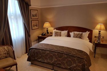 Hotel Quebecs:  LEEDS