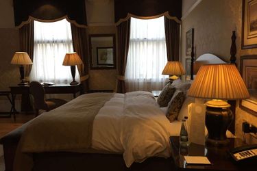 Hotel Quebecs:  LEEDS