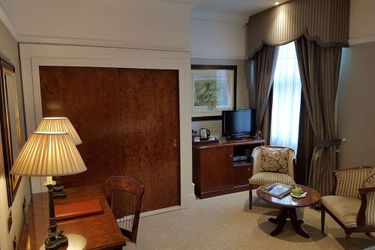 Hotel Quebecs:  LEEDS