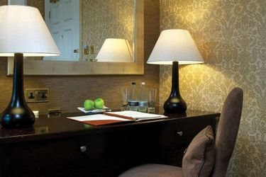 Hotel Quebecs:  LEEDS