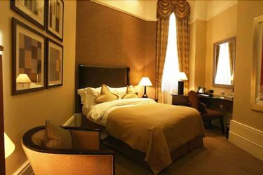 Hotel Quebecs:  LEEDS
