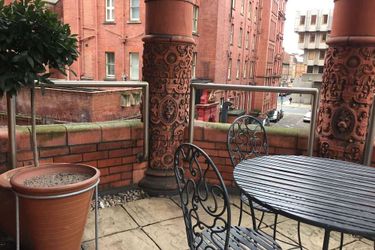 Hotel Quebecs:  LEEDS